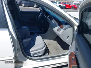 2007 Buick LaCrosse CXL with VIN 2G4WD552871107071, listed as a IAAI auction lot 41941297 with 135,691 mi miles. Bid and sale history available at carsss.com. Image 5.