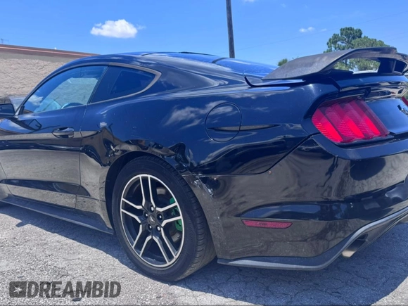 2017 Ford Mustang EcoBoost z VIN 1FA6P8TH0H5212553, wystawiony jako IAAI lot #42607591 z przebiegiem 117 729 mil mil oraz . Historia ofert i sprzedaży dostępna na DreamBid. Obrazek 3.