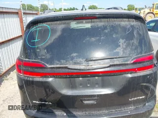 2022 Chrysler Pacifica Limited with VIN 2C4RC1GG6NR114864, listed as a IAAI auction lot 42845739 with 66,900 mi miles and . Bid and sale history available at DreamBid. Image 17.