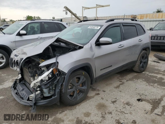 2019 Jeep Cherokee Altitude with VIN 1C4PJLLB3KD339082, listed as a Copart auction lot 54840275 with 197,069 mi miles and Salvage title. Bid and sale history available at DreamBid. Image 1.