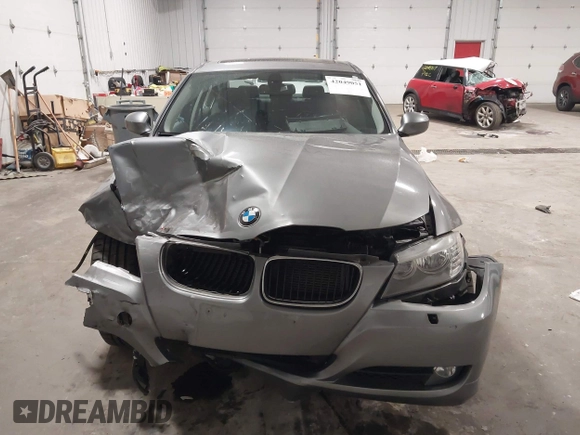 2011 BMW 3 Series 328i xDrive with VIN WBAPK7C51BA819571, listed as a IAAI auction lot 42049051 with 84,742 mi miles and . Bid and sale history available at DreamBid. Image 12.