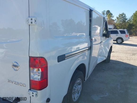 2020 Nissan NV Cargo S with VIN 1N6BF0KY5LN807208, listed as a IAAI auction lot 41253736 with 31,318 mi miles. Bid and sale history available at carsss.com. Image 17.