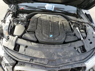 2018 BMW 7 Series M760i xDrive with VIN WBA7H6C53JG614984, listed as a Copart auction lot 73671322 with 28,191 mi miles. Bid and sale history available at carsss.com. Image 12.