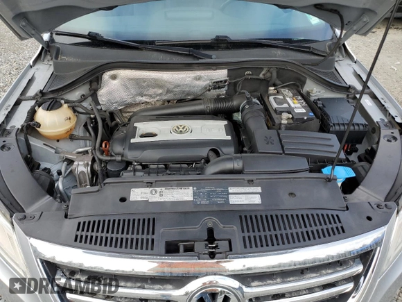 2011 Volkswagen Tiguan SE with VIN WVGBV7AX1BW559924, listed as a Copart auction lot 53914175 with 215,511 mi miles and Clean Title. Bid and sale history available at DreamBid. Image 12.