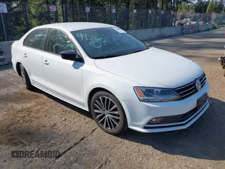 2015 Volkswagen Jetta SE с VIN 3VWD17AJ0FM202581, выставлен на аукционе IAAI как лот 42068974 с пробегом 113 662 миль миль и . История ставок и продаж доступна на DreamBid. Изображение 1.