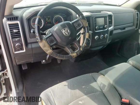 2017 Ram 1500 SLT z VIN 3C6JR6EG9HG671863, wystawiony jako Copart lot #57109575 z przebiegiem 27 925 mil mil oraz Czysty tytuł • Clean title. Historia ofert i sprzedaży dostępna na DreamBid. Obrazek 8.