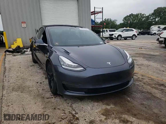 2020 Tesla Model 3 Long Range z VIN 5YJ3E1EB7LF710646, wystawiony jako Copart lot #57403355 z przebiegiem 98 080 mil mil oraz Szkoda całkowita • Salvage title. Historia ofert i sprzedaży dostępna na DreamBid. Obrazek 14.