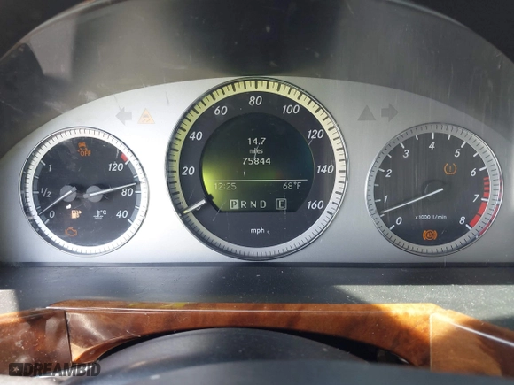 2012 Mercedes-Benz GLK-Class GLK 350 with VIN WDCGG8HB0CF740884, listed as a IAAI auction lot 42111418 with 75,844 mi miles. Bid and sale history available at carsss.com. Image 7.