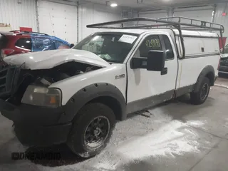 2007 Ford F-150 XL с VIN 1FTRF12257KC85190, выставлен на аукционе IAAI как лот 42471983 с пробегом 259 854 миль миль и . История ставок и продаж доступна на DreamBid. Изображение 17.