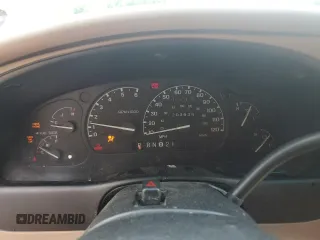 2000 Ford Explorer XLT с VIN 1FMZU73E2YZB13205, выставлен на аукционе Copart как лот 57918165 с пробегом 203 635 миль миль и Чистый • Clean title. История ставок и продаж доступна на DreamBid. Изображение 9.