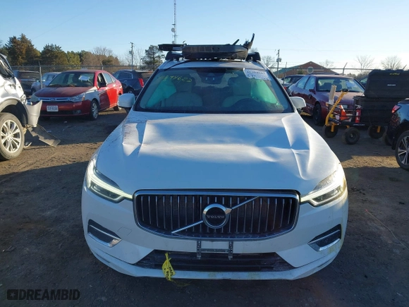2020 Volvo XC60 Inscription with VIN YV4102RL8L1544836, listed as a IAAI auction lot 41394627 with 34,651 mi miles. Bid and sale history available at carsss.com. Image 12.