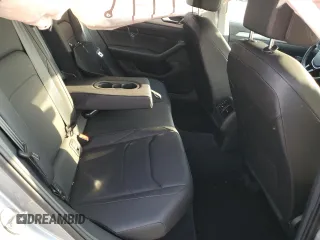 2019 Volkswagen Arteon SE z VIN WVWBR7AN7KE000360, wystawiony jako Copart lot #69217423 z przebiegiem 28 694 mil mil oraz . Historia ofert i sprzedaży dostępna na DreamBid. Obrazek 10.