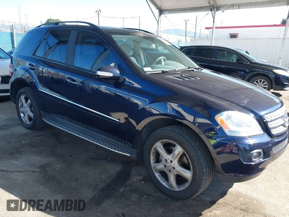 2007 Mercedes-Benz M 350 with VIN 4JGBB86E97A246310, listed as a IAAI auction lot 41625537 with 124,293 mi miles and . Bid and sale history available at DreamBid. Image 1.