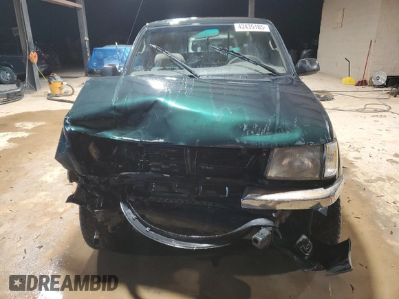 2000 Toyota Tacoma PreRunner with VIN 4TASM92N6YZ657141, listed as a Copart auction lot 43435185 with 103,933 mi miles and Salvage title. Bid and sale history available at DreamBid. Image 5.