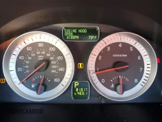 2013 Volvo C70 T5 with VIN YV1672MC3DJ137806, listed as a Copart auction lot 48036805 with 81,317 mi miles and Salvage Title. Bid and sale history available at carsss.com. Image 9.