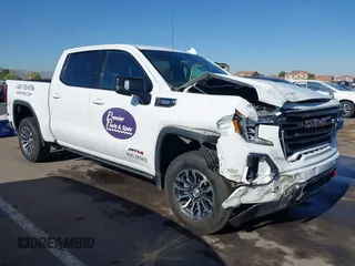 2021 GMC Sierra 1500 AT4 z VIN 3GTU9EET0MG321884, wystawiony jako IAAI lot #42275872 z przebiegiem 130 486 mil mil oraz . Historia ofert i sprzedaży dostępna na DreamBid. Obrazek 1.