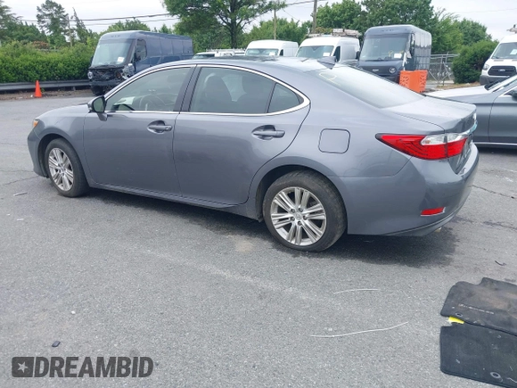 2015 Lexus ES 330 z VIN JTHBK1GG6F2153506, wystawiony jako IAAI lot #42357576 z przebiegiem 142 795 mil mil oraz . Historia ofert i sprzedaży dostępna na DreamBid. Obrazek 3.