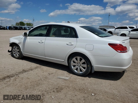 2005 Toyota Avalon XL z VIN 4T1BK36B25U061701, wystawiony jako Copart lot #58007825 z przebiegiem 207 885 mil mil oraz Szkoda całkowita • Salvage title. Historia ofert i sprzedaży dostępna na DreamBid. Obrazek 2.