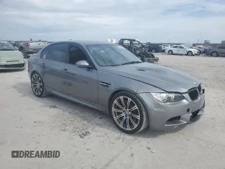 2011 BMW M3 z VIN WBSPM9C55BE202555, wystawiony jako Copart lot #46923435 z przebiegiem 78 949 mil mil oraz Szkody całkowita. Historia ofert i sprzedaży dostępna na DreamBid. Obrazek 4.
