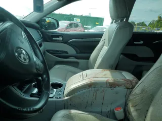 2017 Toyota Highlander Limited with VIN 5TDDZRFH0HS444271, listed as a Copart auction lot 60922755 with Not provided miles and Salvage title. Bid and sale history available at DreamBid. Image 7.