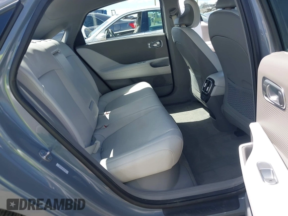 2023 Hyundai Ioniq 6 SEL z VIN KMHM34AA5PA033700, wystawiony jako IAAI lot #41954862 z przebiegiem 16 304 mil mil oraz . Historia ofert i sprzedaży dostępna na DreamBid. Obrazek 8.