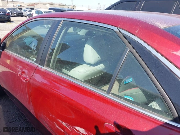 2015 Toyota Camry Hybrid LE with VIN 4T1BD1FK2FU175195, listed as a IAAI auction lot 41824458 with 118,490 mi miles. Bid and sale history available at carsss.com. Image 14.