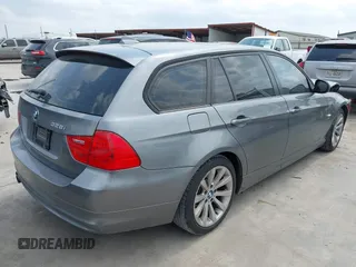 2011 BMW 3 Series 328i xDrive with VIN WBAUU3C52BA542337, listed as a IAAI auction lot 42141670 with 59,479 mi miles and . Bid and sale history available at DreamBid. Image 4.