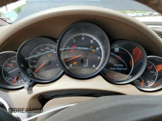 2012 Porsche Cayenne Turbo с VIN WP1AC2A25CLA83496, выставлен на аукционе Copart как лот 60897805 с пробегом 234 808 миль миль и Списание • Salvage title. История ставок и продаж доступна на DreamBid. Изображение 9.