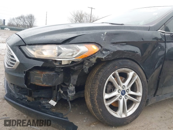 2018 Ford Fusion SE with VIN 3FA6P0HD7JR275157, listed as a IAAI auction lot 41961008 with 120,111 mi miles. Bid and sale history available at carsss.com. Image 6.