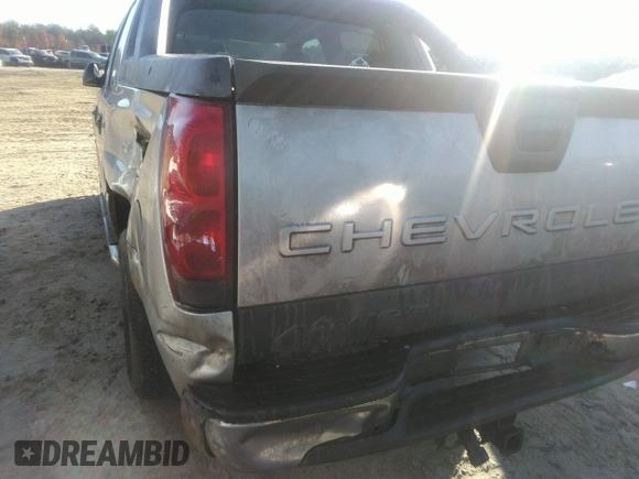 2004 Chevrolet Avalanche Z66 with VIN 3GNEC12T64G180538, listed as a IAAI auction lot 41134956 with 344,088 mi miles and . Bid and sale history available at DreamBid. Image 12.