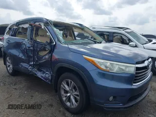 2015 Toyota Highlander XLE z VIN 5TDJKRFH2FS082027, wystawiony jako IAAI lot #41947012 z przebiegiem 186 483 mil mil oraz . Historia ofert i sprzedaży dostępna na DreamBid. Obrazek 1.
