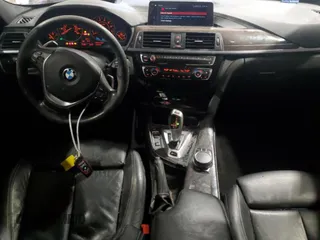 2018 BMW 3 Series 330e iPerformance with VIN WBA8E1C56JA159633, listed as a Copart auction lot 45280275 with 113,997 mi miles and Salvage Title. Bid and sale history available at carsss.com. Image 8.