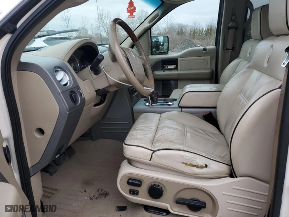 2007 Lincoln Mark LT with VIN 5LTPW18527FJ05517, listed as a Copart auction lot 43950995 with 190,224 mi miles and Salvage Title. Bid and sale history available at carsss.com. Image 7.