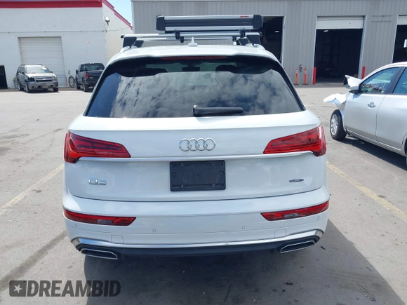 2022 Audi Q5 S line Premium Plus with VIN WA1EAAFY0N2021054, listed as a IAAI auction lot 42296927 with 27,310 mi miles and . Bid and sale history available at DreamBid. Image 17.