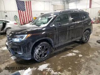 2024 Honda Passport TrailSport with VIN 5FNYF8H67RB000522, listed as a Copart auction lot 45747505 with 28,103 mi miles and Salvage Title. Bid and sale history available at carsss.com. Image 1.