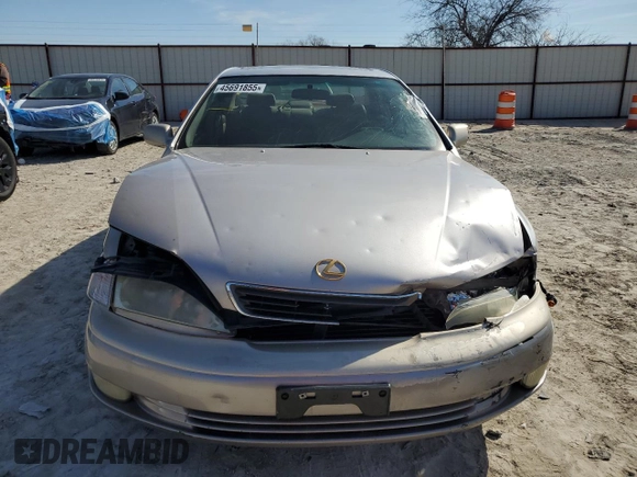 1998 Lexus ES 300 with VIN JT8BF28G3W5030236, listed as a Copart auction lot 45691855 with 181,675 mi miles and Salvage title. Bid and sale history available at DreamBid. Image 5.