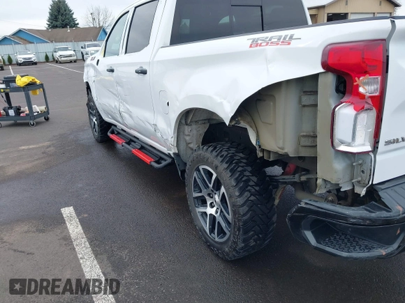 2019 Chevrolet Silverado 1500 LT Trail Boss with VIN 1GCPYFED2KZ261473, listed as a IAAI auction lot 41824661 with 88,206 mi miles and . Bid and sale history available at DreamBid. Image 18.