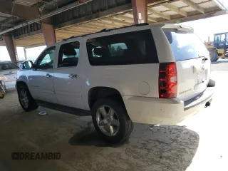 2010 Chevrolet Suburban LS z VIN 1GNUKHE37AR172317, wystawiony jako Copart lot #58264205 z przebiegiem 171 390 mil mil oraz Czysty tytuł • Clean title. Historia ofert i sprzedaży dostępna na DreamBid. Obrazek 2.