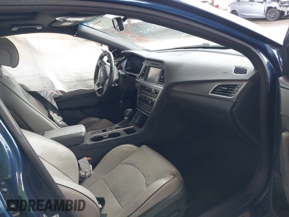 2015 Hyundai Sonata Sport with VIN 5NPE34AB9FH144582, listed as a IAAI auction lot 42136542 with Not Provided miles and . Bid and sale history available at carsss.com. Image 5.