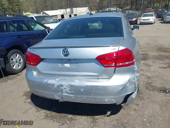 2014 Volkswagen Passat Wolfsburg Ed with VIN 1VWAS7A32EC048814, listed as a IAAI auction lot 41858198 with 112,436 mi miles. Bid and sale history available at carsss.com. Image 16.
