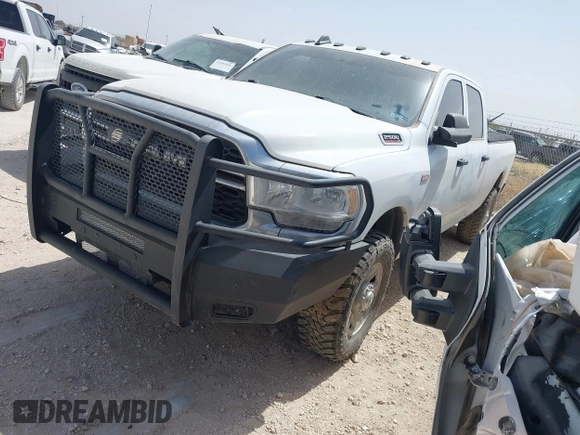 2022 Ram 2500 Tradesman with VIN 3C6UR5HJ1NG337904, listed as a IAAI auction lot 41930359 with 117,526 mi miles and . Bid and sale history available at DreamBid. Image 2.