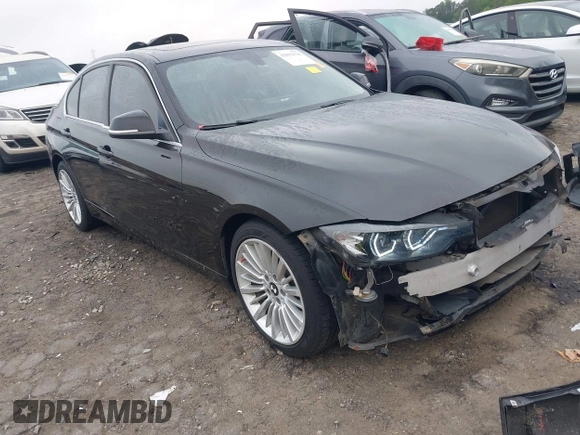 2013 BMW 3 Series 328i z VIN WBA3A5G54DNP20416, wystawiony jako IAAI lot #42092526 z przebiegiem 136 545 mil mil oraz . Historia ofert i sprzedaży dostępna na DreamBid. Obrazek 1.
