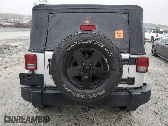2008 Jeep Wrangler Unlimited X with VIN 1J4GB39138L608458, listed as a Copart auction lot 43549075 with 100,565 mi miles and Salvage Title. Bid and sale history available at DreamBid. Image 6.