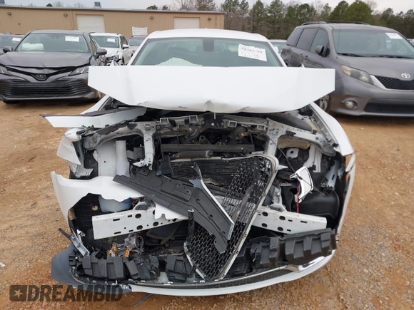 2017 Chrysler 300 Limited with VIN 2C3CCAAG3HH584508, listed as a IAAI auction lot 41727969 with 83,229 mi miles. Bid and sale history available at carsss.com. Image 12.