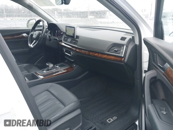 2018 Audi Q5 Premium Plus with VIN WA1BNAFY2J2111095, listed as a IAAI auction lot 41977544 with 107,852 mi miles. Bid and sale history available at carsss.com. Image 5.