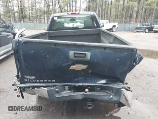 2008 Chevrolet Silverado 1500 Work Truck with VIN 1GCEC14C08Z106821, listed as a IAAI auction lot 41803709 with 68,334 mi miles. Bid and sale history available at carsss.com. Image 17.