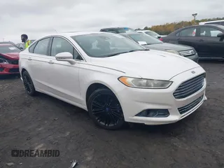 2013 Ford Fusion SE with VIN 3FA6P0HR5DR246577, listed as a IAAI auction lot 40777607 with 224,994 mi miles. Bid and sale history available at carsss.com. Image 1.