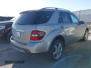 2008 Mercedes-Benz M 3.5L with VIN 4JGBB86E88A355083, listed as a IAAI auction lot 42019076 with 160,928 mi miles. Bid and sale history available at carsss.com. Image 4.