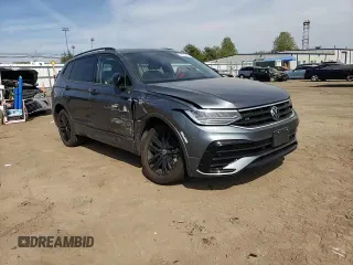 2022 Volkswagen Tiguan SE R-Line Black with VIN 3VV8B7AX2NM051233, listed as a Copart auction lot 54546455 with 61,848 mi miles and Salvage title. Bid and sale history available at DreamBid. Image 14.