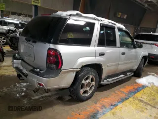 2008 Chevrolet TrailBlazer 1LT with VIN 1GNDT13S882104433, listed as a Copart auction lot 87655855 with Not Provided miles and Salvage Title. Bid and sale history available at DreamBid. Image 3.